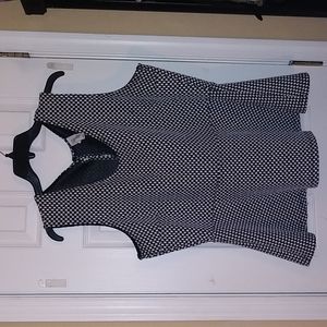 Sleeveless dress shirt